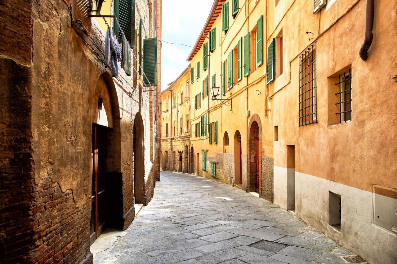 Hotel Torre Del Fuggisole Siena Exterior foto